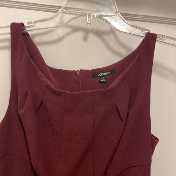 Burgundy dress - Picture 2 of 3